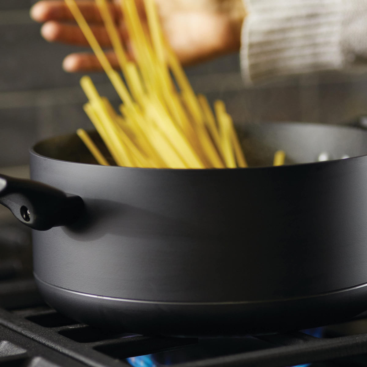 Nonstick 12 Piece Cookware Set V806