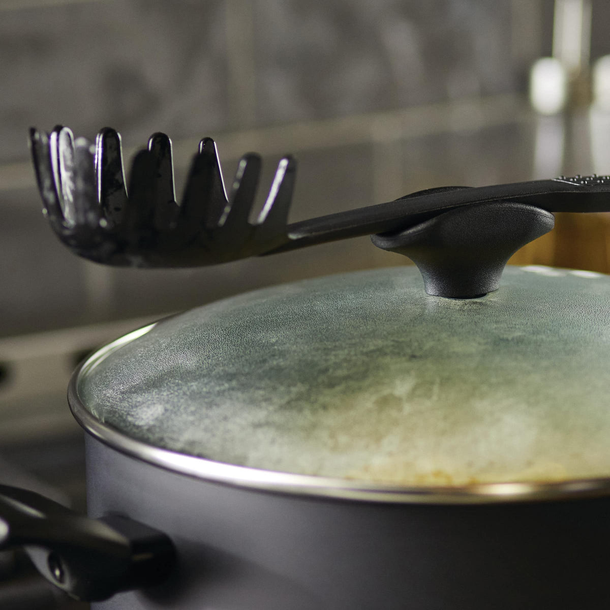 Nonstick 12 Piece Cookware Set V806